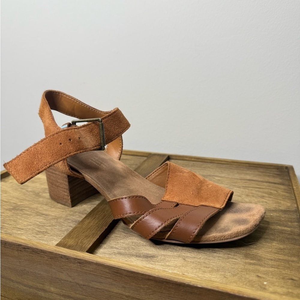 Toms Estella Suede Leather Block Heel Sandals Open Toe Ankle Strap Buckle 8